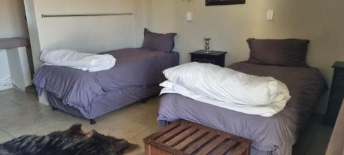 Kareeberg House | Cookhouse Cottages