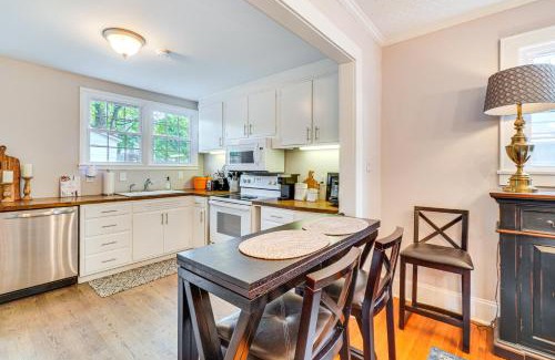 Knoxville House | Cookout Ready Walkable Home in Bearden Village
