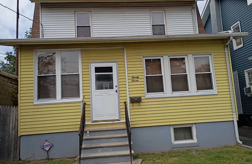 Irvington House | Cool 1-bedroom with AC in charming Irvington