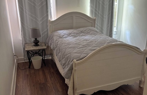 Cleveland House | Cool 2-bedroom house with AC in charming Cleveland