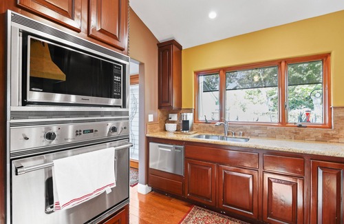 Laguna Niguel House | Cool and Sophisticated, Single Level Home! With Pool!