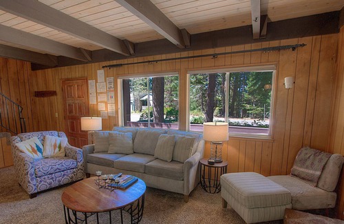 Country Club Estates Cabin | Cool Cabin Near Hiking Trails, Great Neighborhood, Pet Friendly (COH0885)