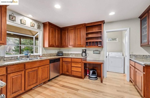 Groveland Cabin | Cool cabin with AC in Groveland - 5 bedrooms for your group