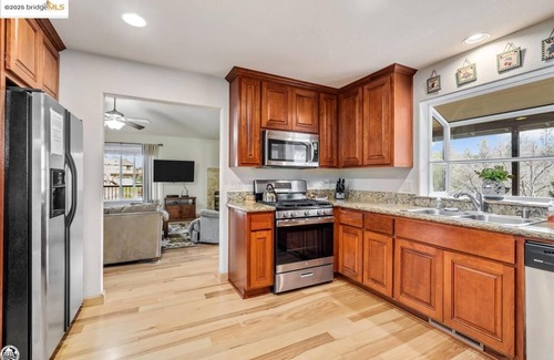 Groveland Cabin | Cool cabin with AC in Groveland - 5 bedrooms for your group