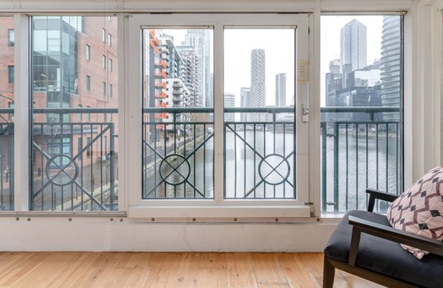 Isle of Dogs Apartment | Cool Canary Wharf 1BR w/Parking, nr Restaurants & Station, by Blueground