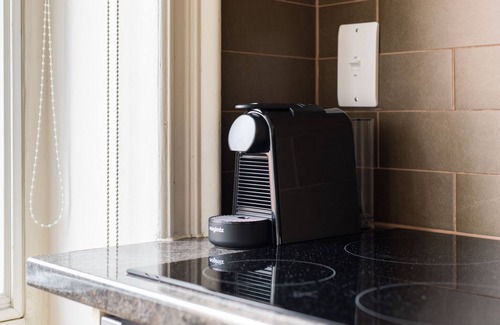 London City Centre Apartment | Cool Covent Garden Studio - Netflix & Nespresso