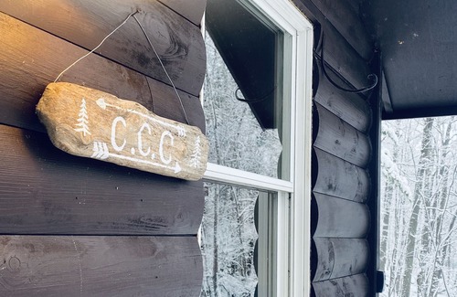 Irons Cabin | Cool Creek Cabin 1 Bedroom 1 Bath on 10 Acres w/creek frontage