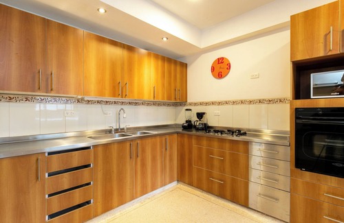 Las Lomas I Apartment | Cool design 2BR Flat in El Poblado with pool & gym