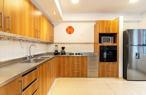 Las Lomas I Apartment | Cool design 2BR Flat in El Poblado with pool & gym