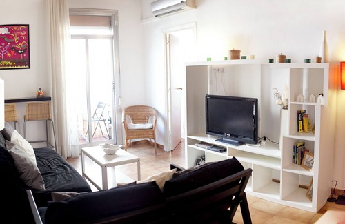 Poblenou Apartment | COOL FLOOR IN POBLENOU NEAR THE METRO AND THE BEACH MAR BELLA !