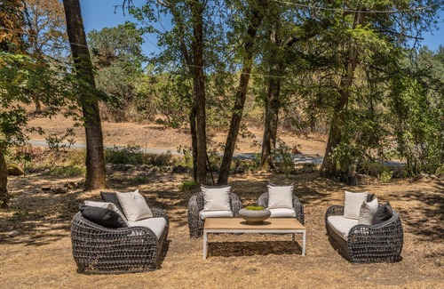 Santa Rosa Cottage | Cool, LUX Family Cottage in Calistoga's Western Hills
