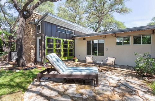 Barton Hills House | Cool Mid-Century Modern 3/2: Avail ACL/F1