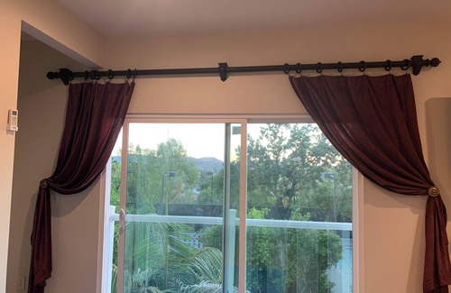 Woodland Hills House | Cool townhome with AC in vibrant Los Angeles