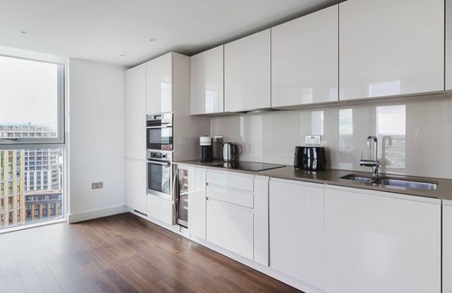 Vauxhall Apartment | Cool Vauxhall 1BR w/Gym, Media Room, W/D, Balcony & A/C, by Blueground