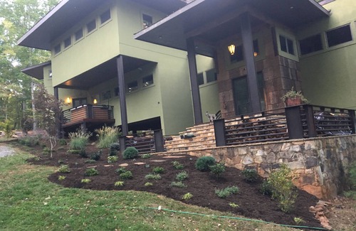 Huddleston House | Coolest House On SML!