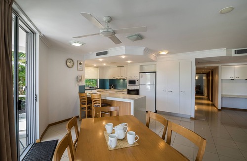 Coolum Beach Hotel | Coolum Seaside