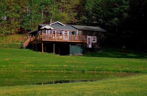 Milford Cottage | Cooperstown Dreams Park, All Star Village & Hall of Fame cottage rental.
