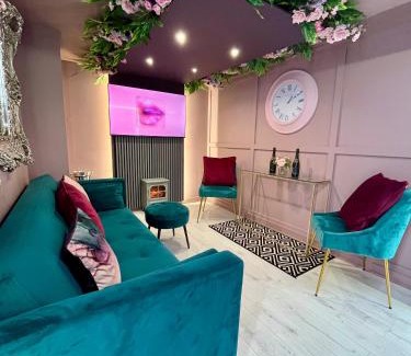 Manchester City Centre Apartment | Copper and Blossom