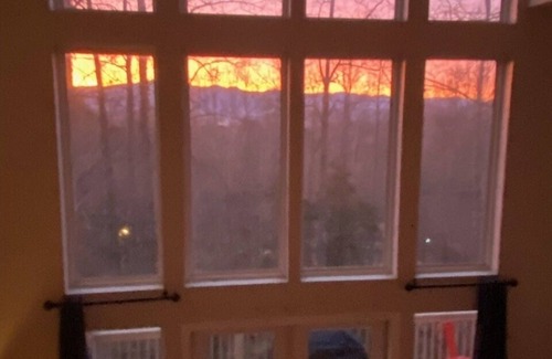 Franklin House | Copper Fox Mountain Home - 4bd/1loft/4ba, 2 Kitchens, 2 Living Rooms, 2 Decks