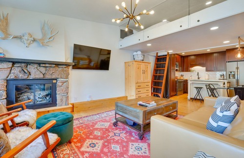 Copper Mountain Village Condo | Copper Mtn Condo w/Pool Access: Ski-In/Walk-Out!