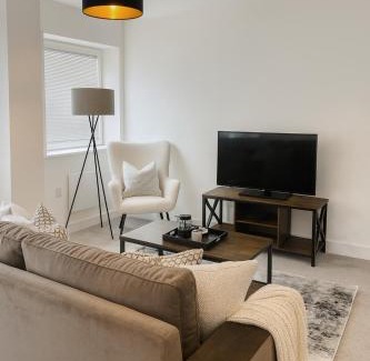 Waterloo Apartment | Copper Suite - 2Bed Elegance - Parking