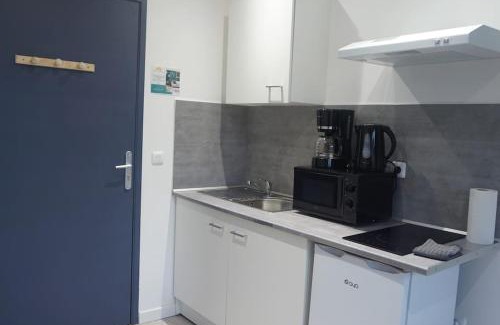 Saint-Quentin Apartment | Coquet STUDIO TOUT ÉQUIPÉ CENTRE VILLE WIFI 2PERS