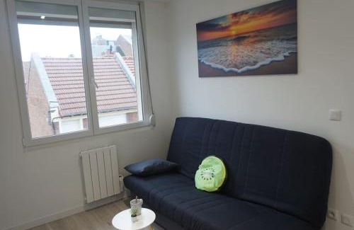 Saint-Quentin Apartment | Coquet STUDIO TOUT ÉQUIPÉ CENTRE VILLE WIFI 2PERS