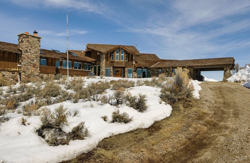 Cora Cottage | Cora Home w/Mountain Views - Fishing On-site!
