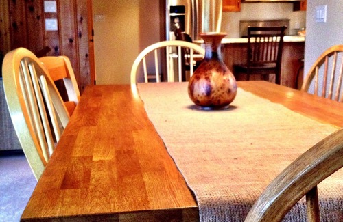 Central Okanagan House | Coral Beach House; steps to the lake, dazzling views, gourmet kitchen, tranquil.