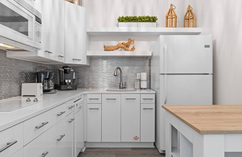 Rosemary Beach Condo | "Coral Chic" 238 Gorgeous Studio-Walk to the Beach