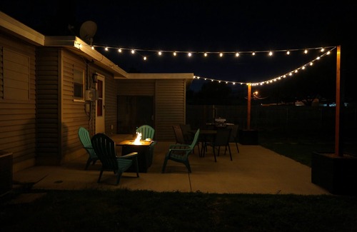 Lubbock House | Coral Cottage by Park in Med Dst