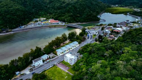 Nago Villa | CORAL ISLAND 1棟貸し 天然ビーチまで徒歩5秒 ジャグジー付きVilla