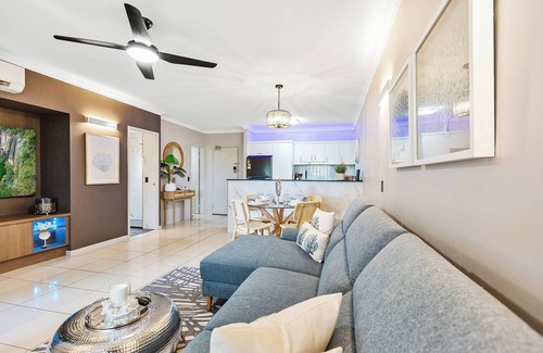 Westcourt Apartment | Coral Luxe Resort - 9 Pools,Gym, & BBQ