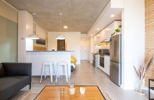 Hillhead Apartment | Coral Point Executive Studio Apartment E316