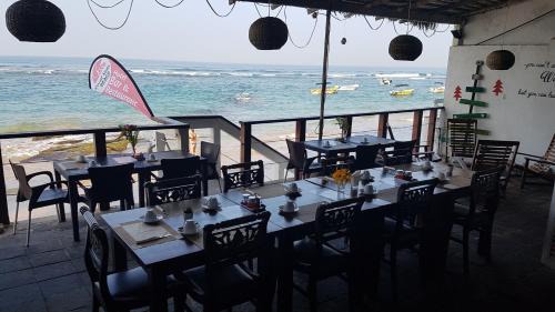 Nalagasdeniya Hotel | Coral Seas Beach Hikkaduwa