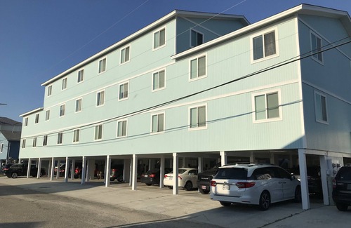 Carolina Beach Condo | CORAL SURF B-1 - OCEANFRONT 2 BR AND 2 BATH CONDO