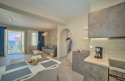 Mpatsi Apartment | Corali Suites Andros with Amazing Sea View