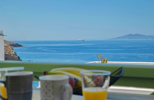 Mpatsi Apartment | Corali Suites Andros with Amazing Sea View