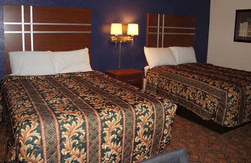 Waite Park House | Coratel Inn & Suites By Jasper Waite Park - 2 Queen Bed Non-Smoking