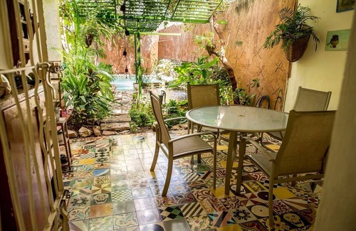 Barrio de Santiago Apartment | Corazon by Majikal B&B