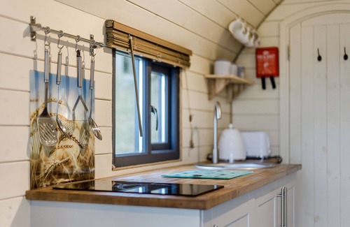 Kingswood Cottage | CORNDON POD, pet friendly, character holiday cottage in Chirbury
