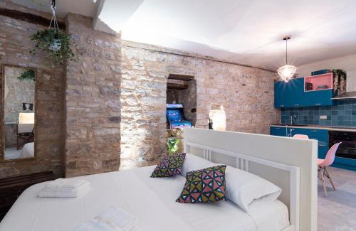 Spello Apartment | Cornelia Cave studio apartment