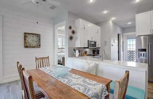 Cinnamon Shore Condo | Corner, 3rd-Fl Pet-Friendly Condo w/2 Decks@Cinnamon Shore+Great Amenities!