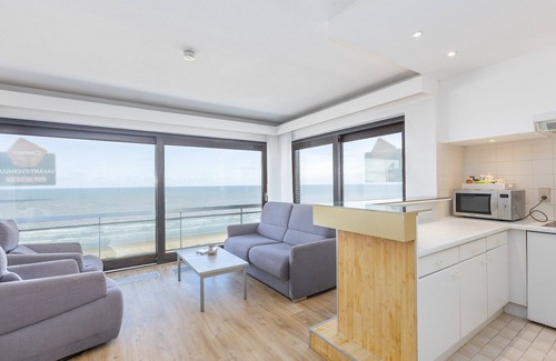 Middelkerke Apartment | Corner apartment on 5th floor