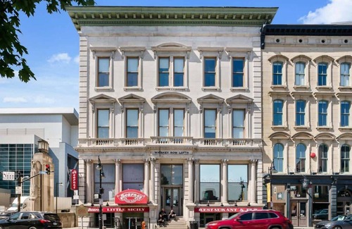 Downtown Louisville Apartment | Corner Loft in Historic Building on Whiskey Row