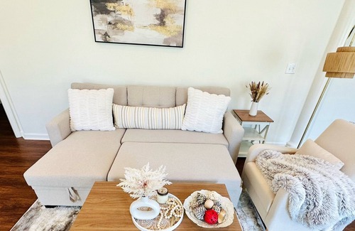 Gunter Afs House | Corner lot with water view home in Montgomery AL. 10 mins to everything.