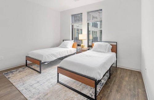 Assembly Square Apartment | Corner Lovely 2 bedroom 2 bathroom at the heart of assembly row