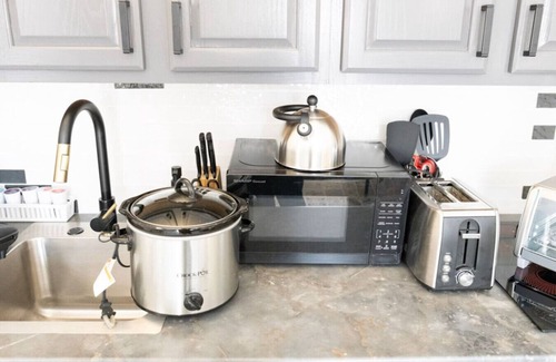 Table Rock Apartment | Corner | Top Floor | Fall Creek | Convenient to 76