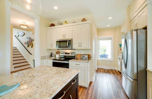 Corolla Cottage | Corolla Vacation Rental w/Pool, Walk to Beach!