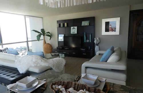 Coronado Condo | Corondo Shores Unique & Beautiful Condo - Stunning Views! Pet Welcome!